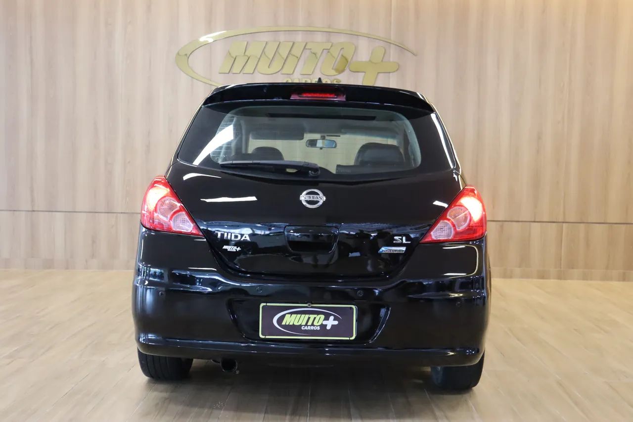 Nissan Tiida SL 1.8/1.8 Flex 16V Mec. 2013 - Foto 3