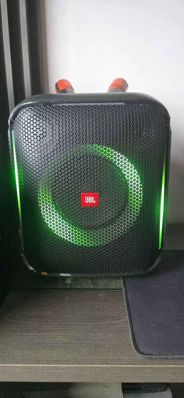 Caixa JBL Party Box Encore com Bluetooth e dois microfones (original)