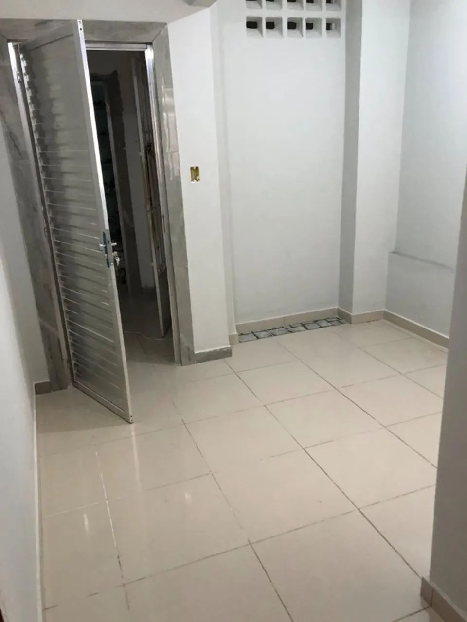 Alugo Apto Em Campina Com 1 Quarto  - Foto 2