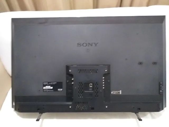 Televisão Sony de 40 polegadas tela fina de cristal com um pequeno defeito. - Foto 2