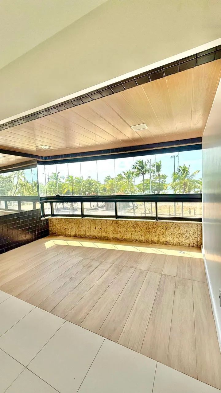 Beira mar de Pajuçara com 3 suítes + lavabo com área de lazer completa