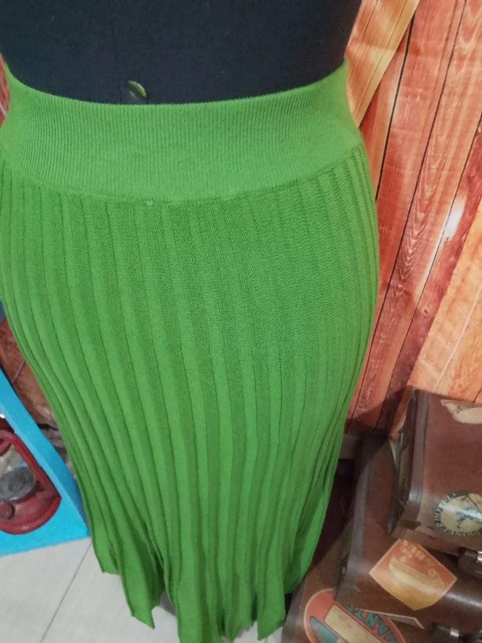 Linda saía plissada em modal  - Foto 5
