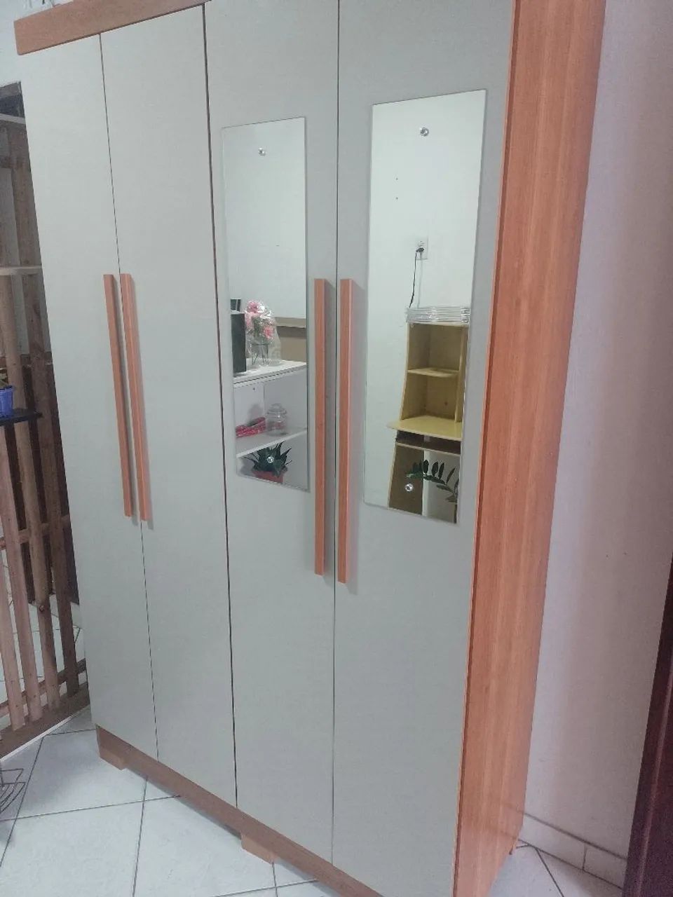 Guarda Roupas Novo 