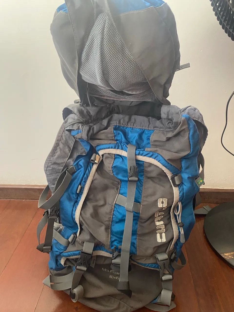 Mochila Mountaineer Curtlo 60+15 - Foto 3