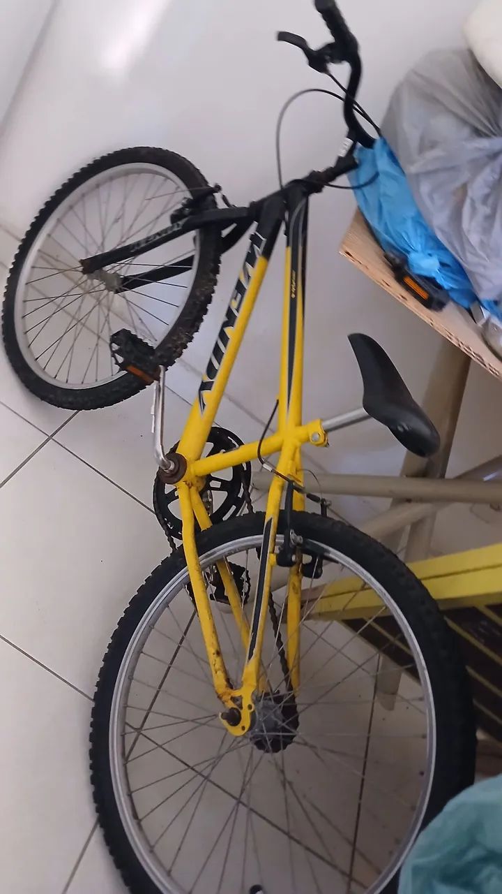 Bicicleta usada aro 24