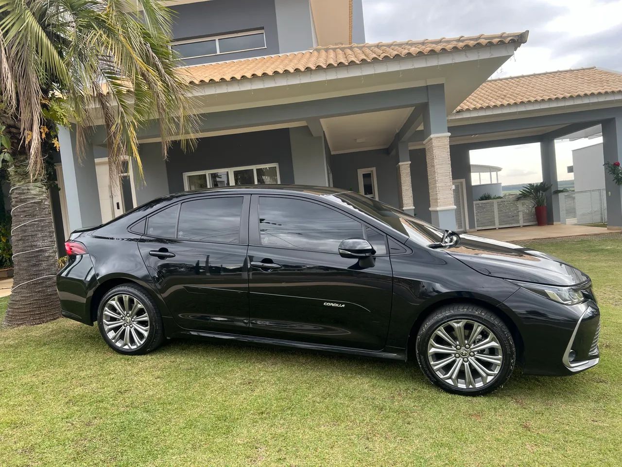 Toyota Corolla XEI 2.0 Flex 16V Aut. 2021 - Foto 2