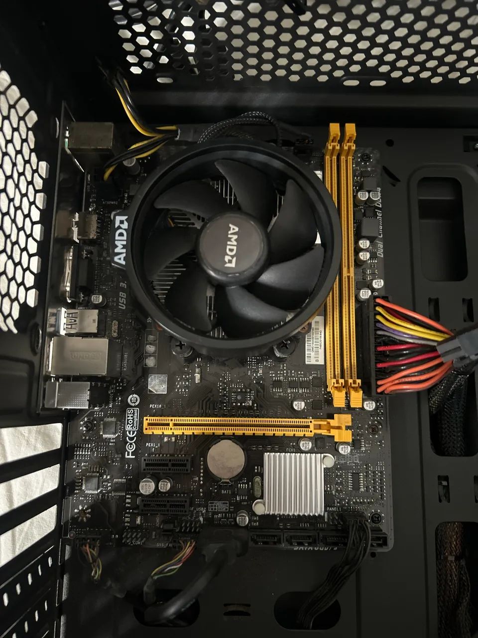 placa mãe B350 biostar