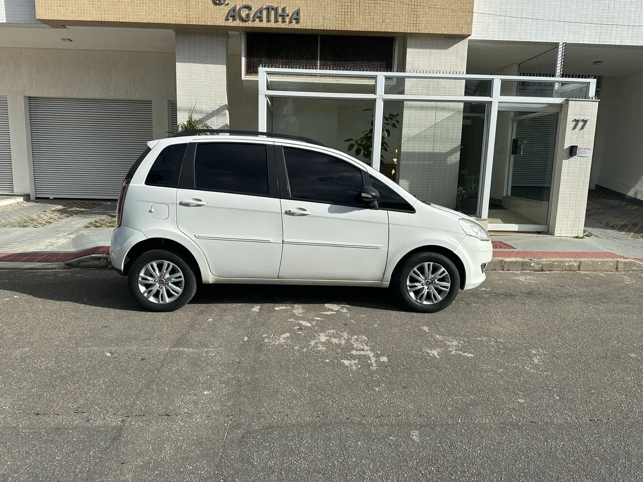 Fiat Idea Attractive 1.4 Fire Flex 8V 5P 2014 - Foto 3