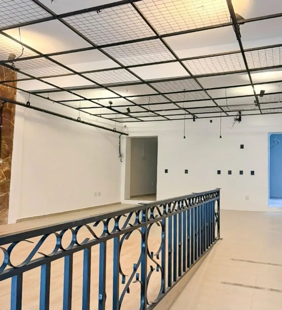 ALUGO AMPLO IMÓVEL COMERCIAL COM 370M²  - BAIRRO CAMPINA - Foto 3