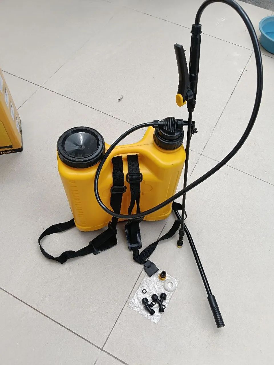 Pulverizadora agrícola 20 litros Vonder - Foto 4
