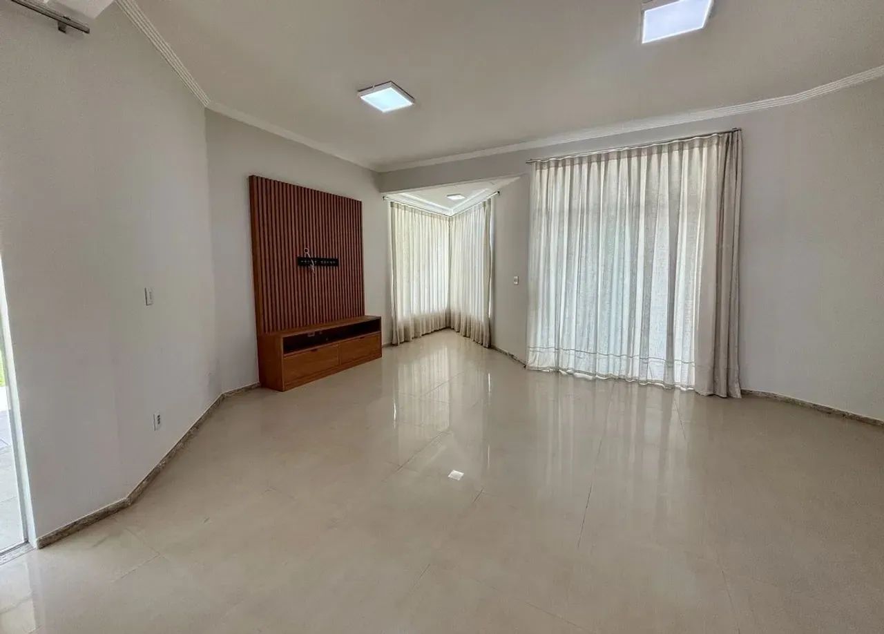 Imóvel para aluguel possui 480 metros quadrados com 5 quartos em Parque Verde - Belém - PA - Foto 4