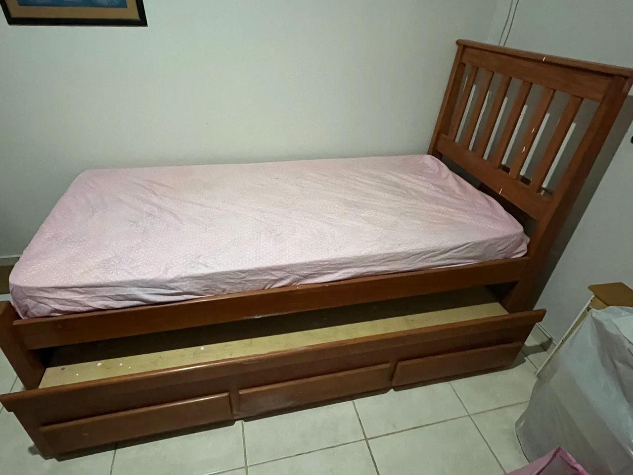 Cama solteiro com auxiliar e gavetas  - Foto 4