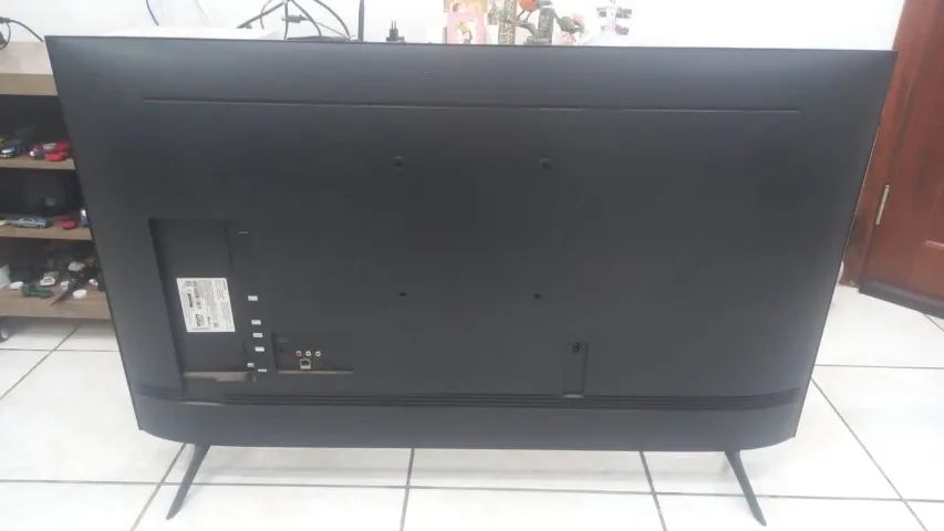TV Samsung 50 polegadas defeitos no display não aparece imagem e sem controle remoto usada - Foto 5