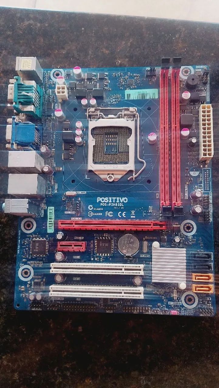 Placa mãe, memória, processador, e fonte  - Foto 4