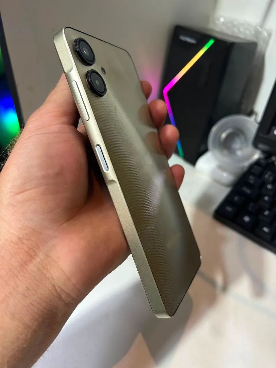 SAMSUNG A06 128GB - Foto 4