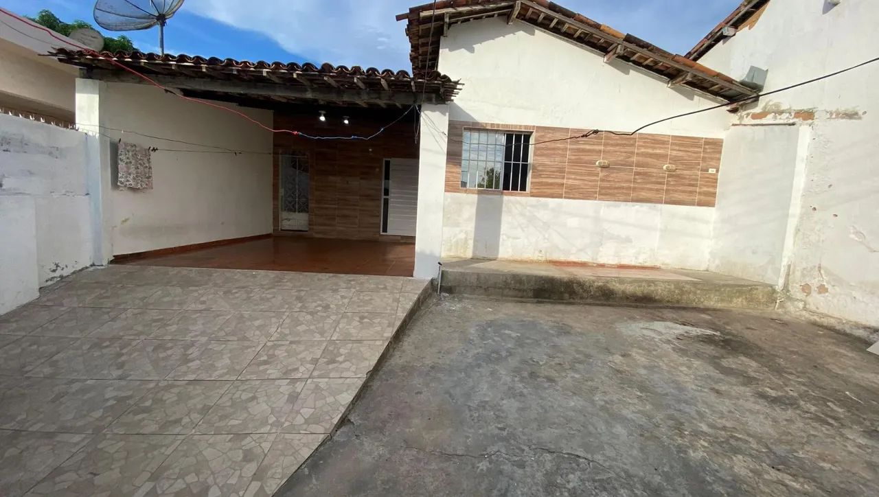 Vende-se linda casa no sideral 