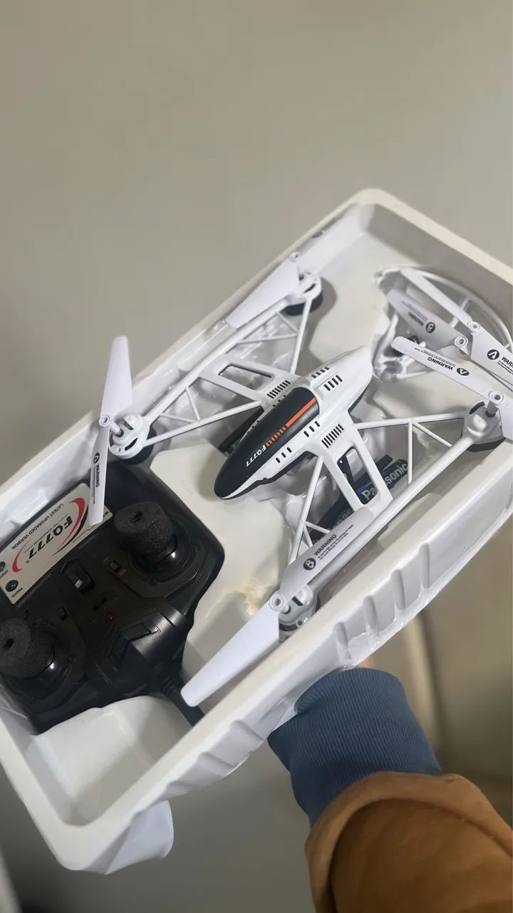 Drone FQ777 6 Eixos com Câmera HD - Pouco Usado - Foto 2