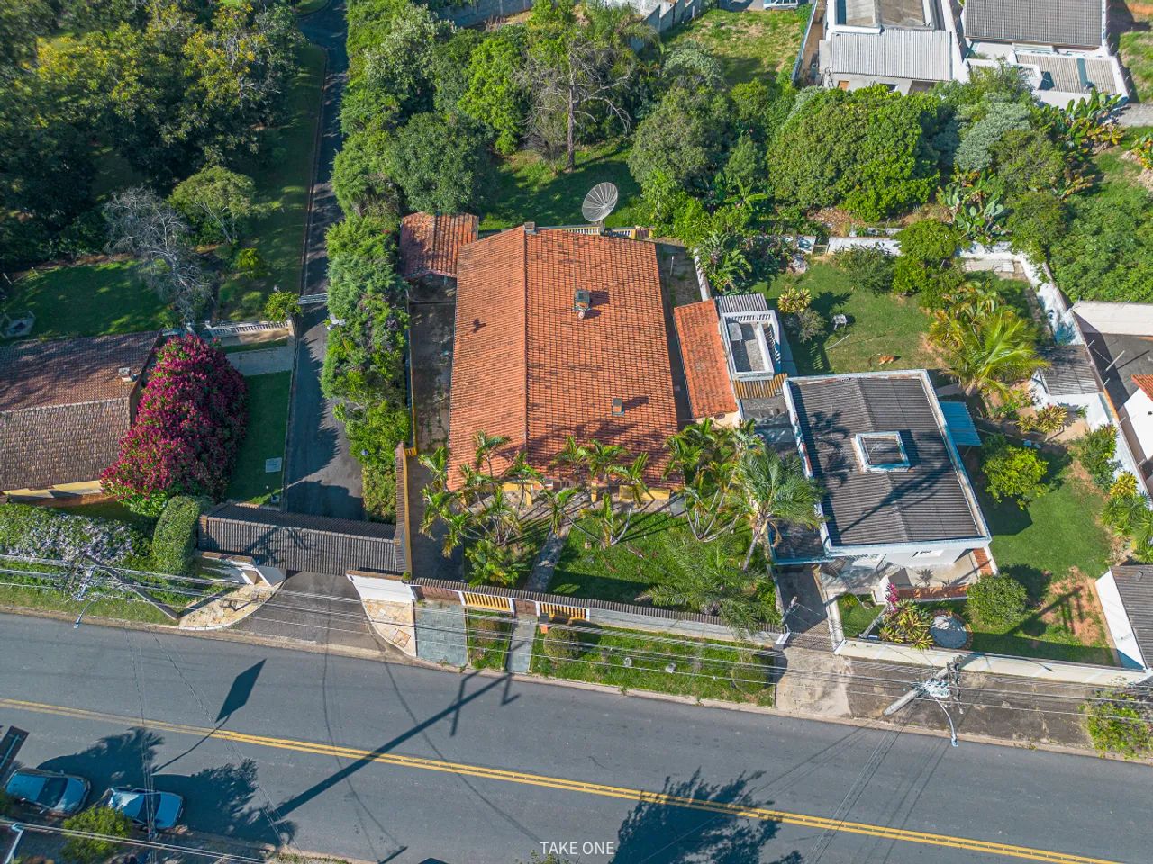 Casa para venda em Centro com 4 quartos, sendo 1 suíte, 281m² - Foto 3