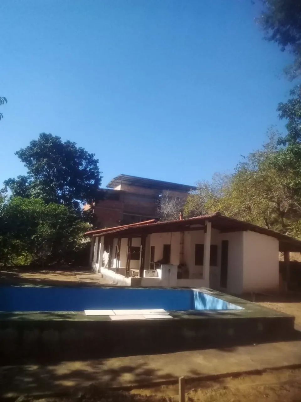 Vendo casa com terreno amplo