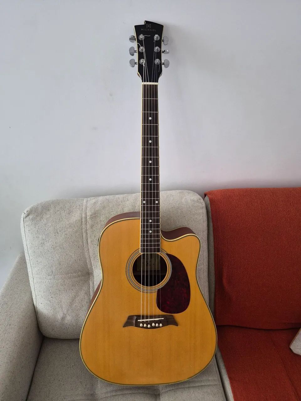 Vendo violão Michael