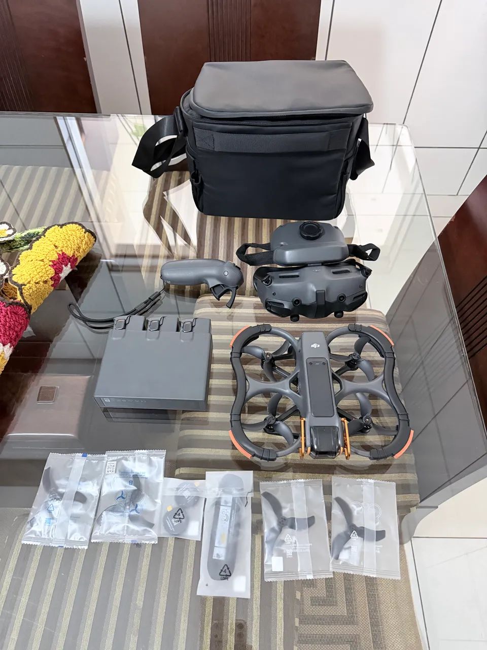 DRONE DJI AVATA 2 COMBO FLY MORE - IMPECÁVEL 