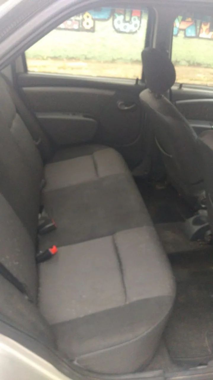 Renault Logan EXPRESSION HI-FLEX 1.6 8V 4P 2012