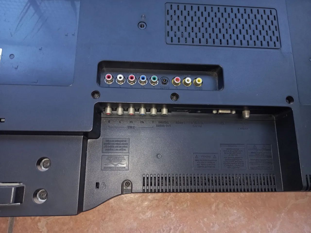 Tv Lcd 40 polegadas Philiphs com defeito  - Foto 4