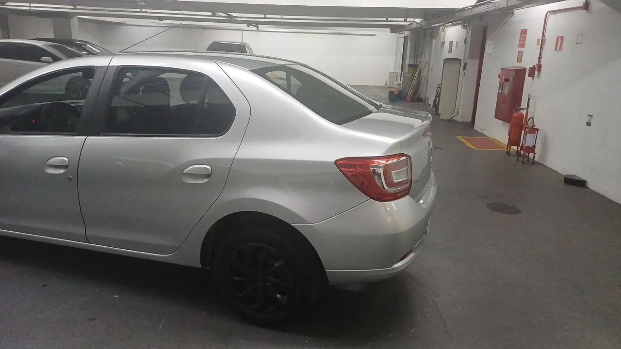 Renault Logan Expression Hi-flex 1.6 8V 4P 2015 - Foto 3