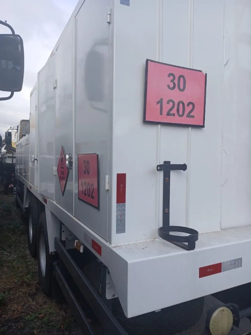 VW 31330 6X4 2021 COMBOIO - Foto 4