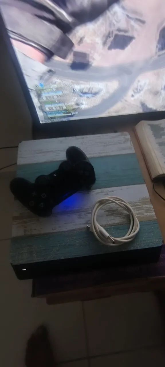 PS4 PlayStation 4