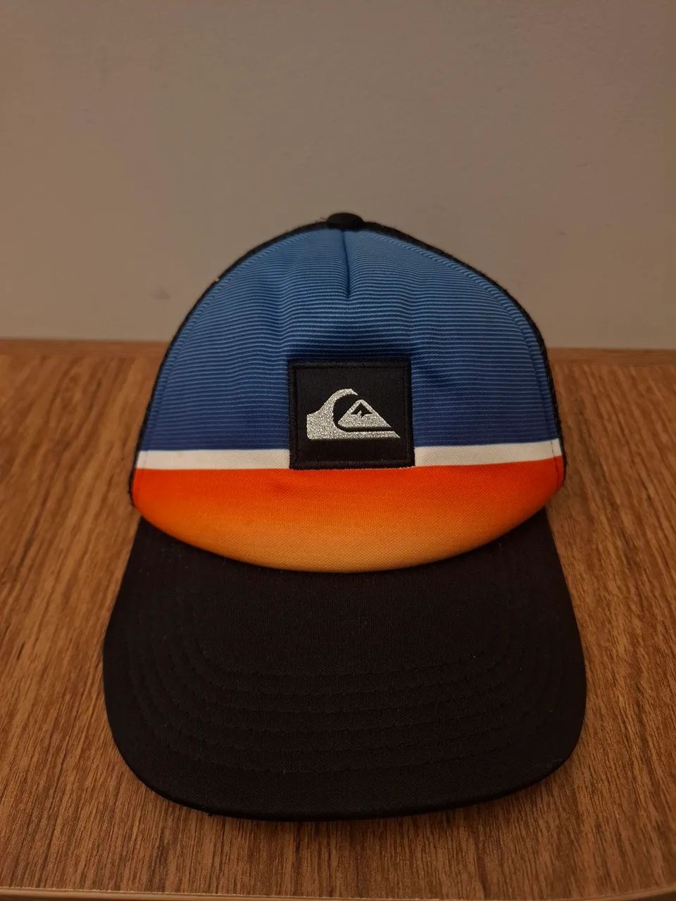 Boné Quiksilver (original), trucker