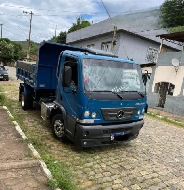 accelo 815 4x2 ano 2012 caçamba 5m