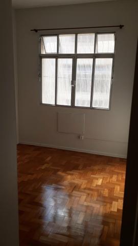 Apto na Rua Dias da Cruz, Méier, Sala 2 Quartos próximo ao Supermercado Assaí