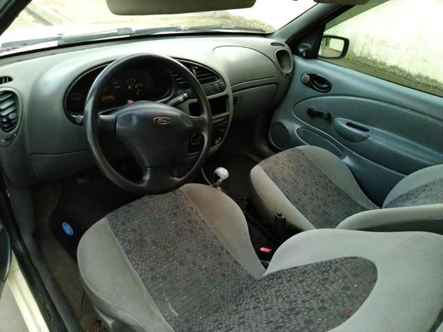 Fiesta 1.0 zetec rocan 2001 financiamos e parcelamos no cartão - Foto 2