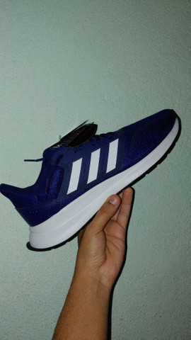 adidas falcon 43