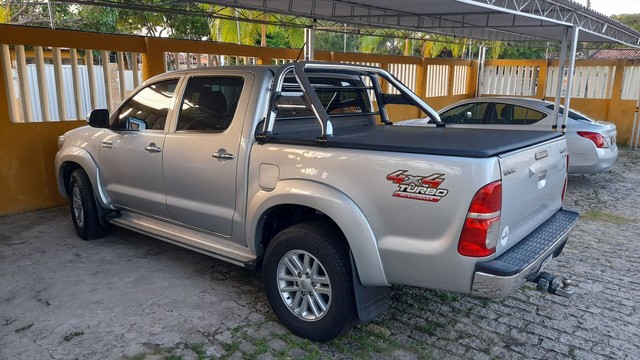 HILUX CD 4X4 SRV PRATA 2013