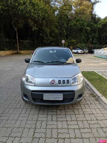 FIAT UNO VIVACE 1.0 8V  FLEX  4P 2014