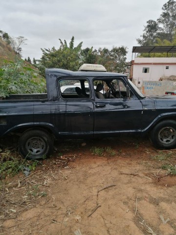 CAMINHONETE D10