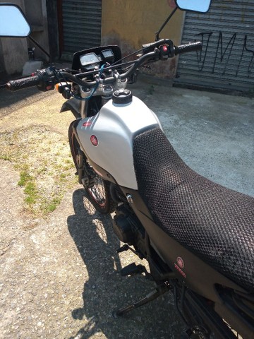 MOTO YAMAHA XT