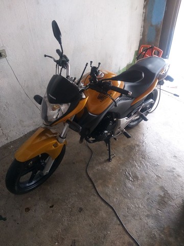 CB 300R 2010 DOURADA
