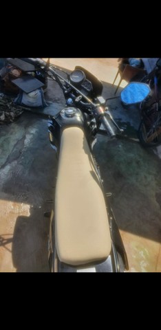 VENDO OU TROCO POR OUTRA MOTO EM DIA