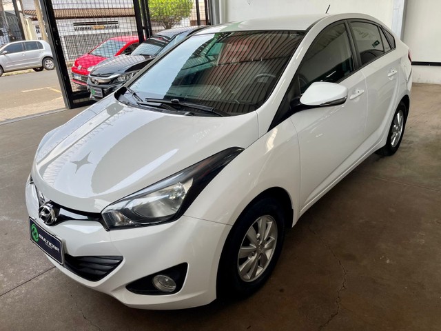 VENDO HB 20 SEDAN 1.6 AUTOMÁTICO 2015/2015