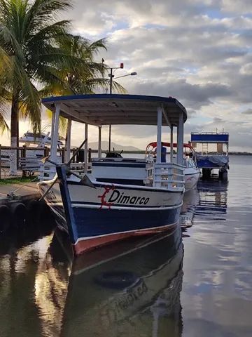 Barco de passeio, pesca e recreio 