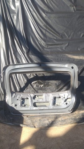 Tampa Traseira Hb20 2020/2022 Cinza c/ Detalhe Hatch