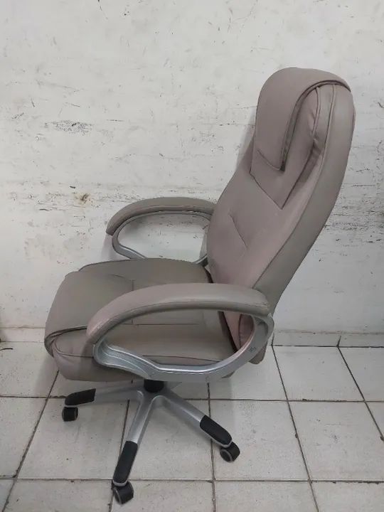 Cadeira Presidente - Foto 2