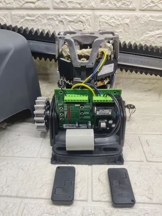 Motor para portão Rossi 600 kg. - Foto 5