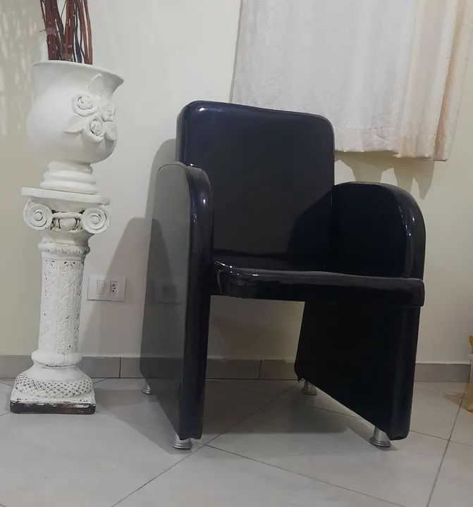 Poltrona Preta Moderna para Sala de espera ou recepção. - Foto 2