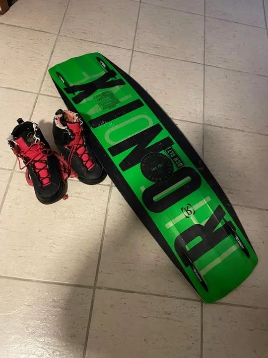 Prancha E Bota Para Wakeboard - Prancha Ronix 