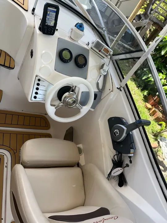 Lancha Ventura Cabin Comfort 215 - 22 Pés - Cabinada - Impecável - Revisada - Foto 7