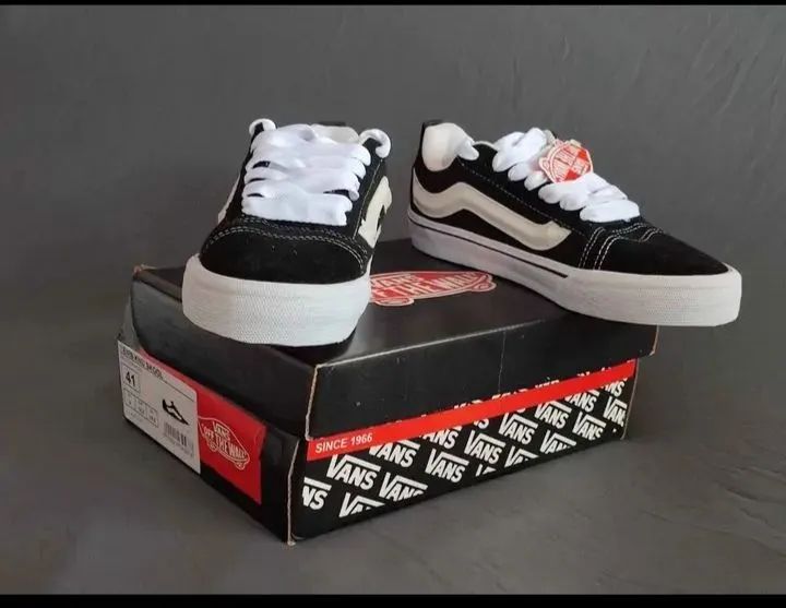 Tênis Vans Old Skool Preto e Branco - Foto 2